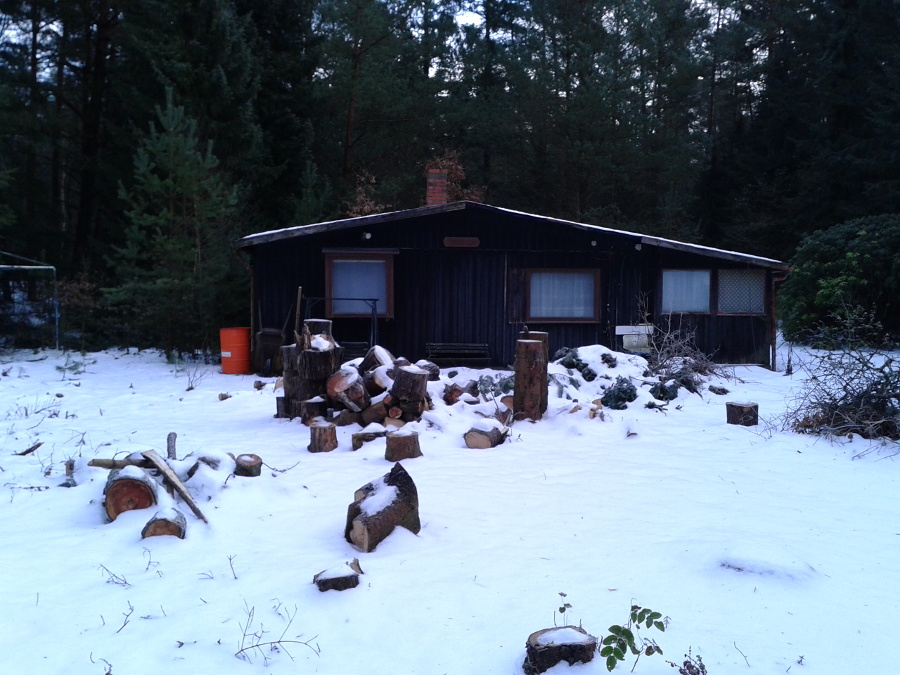 Die Hütte im Schnee