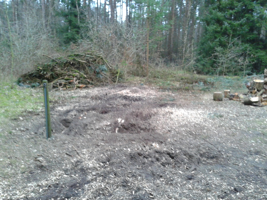 Wurzelfreier durchgefräster Boden